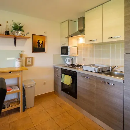 Specious Manitu In Forest Countryside Apartman Fužine